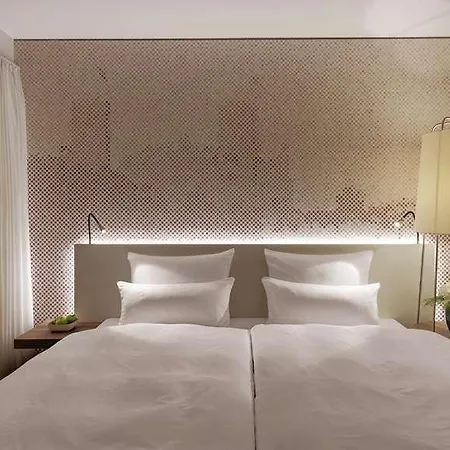 Hotel Steigenberger Htl *