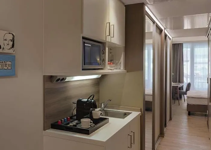 ホテル Steigenberger Htl *